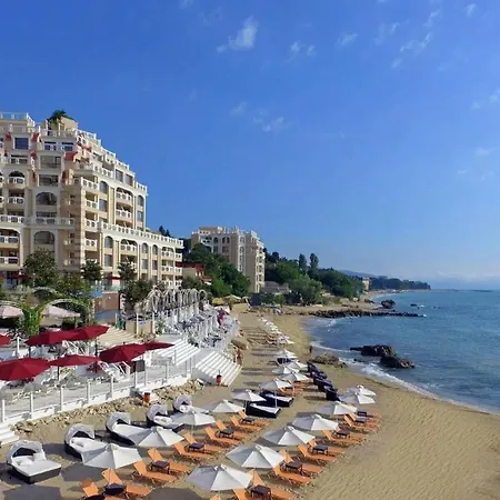 Private Beach 2br La Mer Flat With Free Parking * Varna