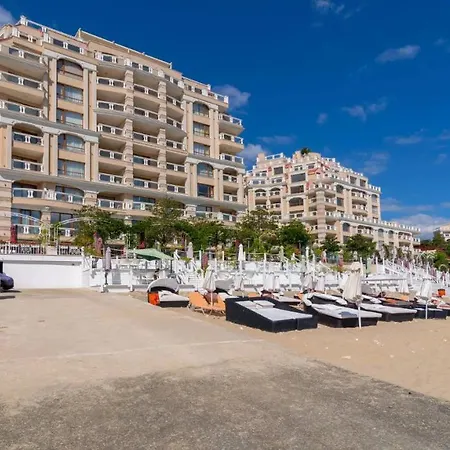 Apartment Private Beach 2br La Mer Flat With Free Parking *