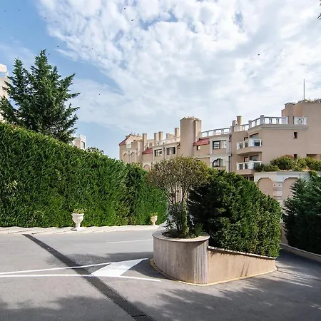 Apartment Private Beach 2br La Mer Flat With Free Parking *