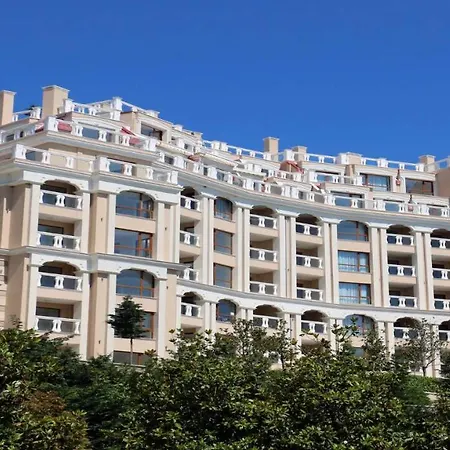Apartment Private Beach 2br La Mer Flat With Free Parking *