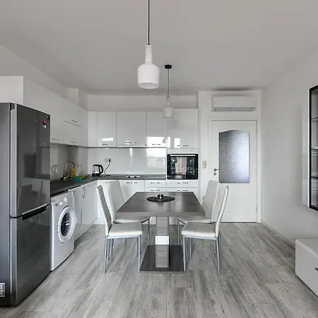 Private Beach 2br La Mer Flat With Free Parking * Varna