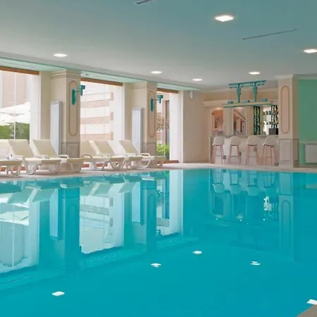Private Beach 2br La Mer Flat With Free Parking
