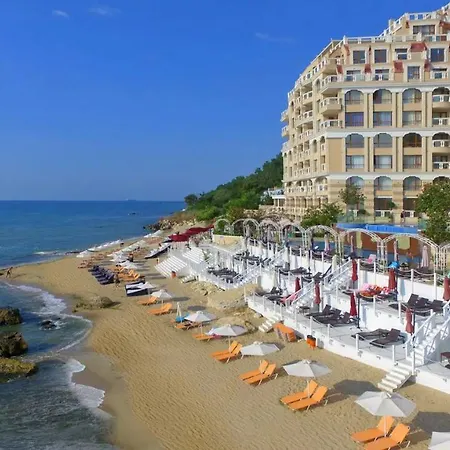 Private Beach 2br La Mer Flat With Free Parking Varna