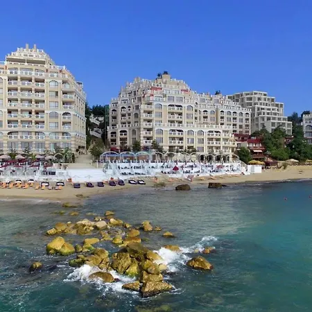 Apartment Private Beach 2br La Mer Flat With Free Parking *